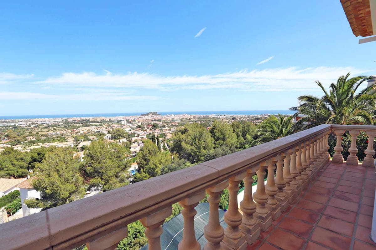 4 quarto Moradia para venda em Denia com piscina garagem - 565 000 € (Ref: 7641764)