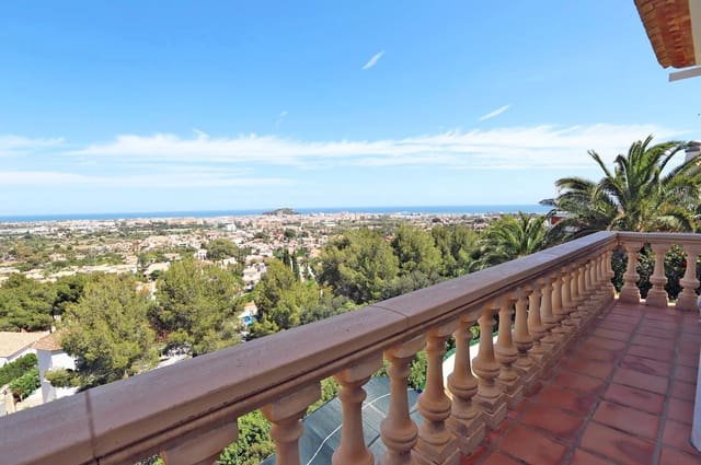 4 makuuhuone Huvila myytävänä paikassa El Montgó, Dénia mukana uima-altaan 
autotalli - 565 000 € (Ref: 7641764)