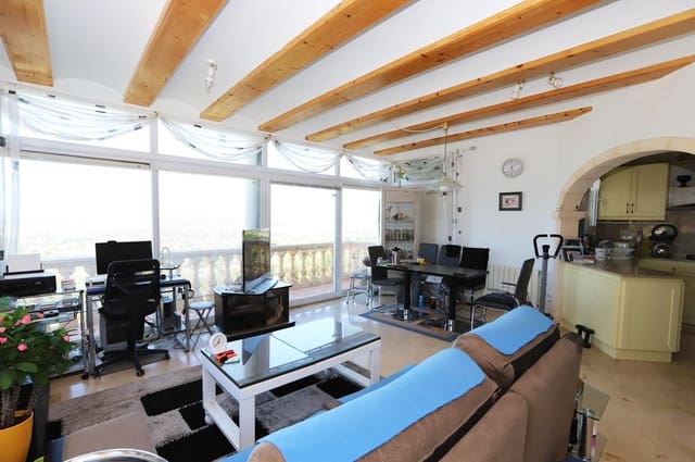 4 makuuhuone Huvila myytävänä paikassa El Montgó, Dénia mukana uima-altaan 
autotalli - 565 000 € (Ref: 7641764)