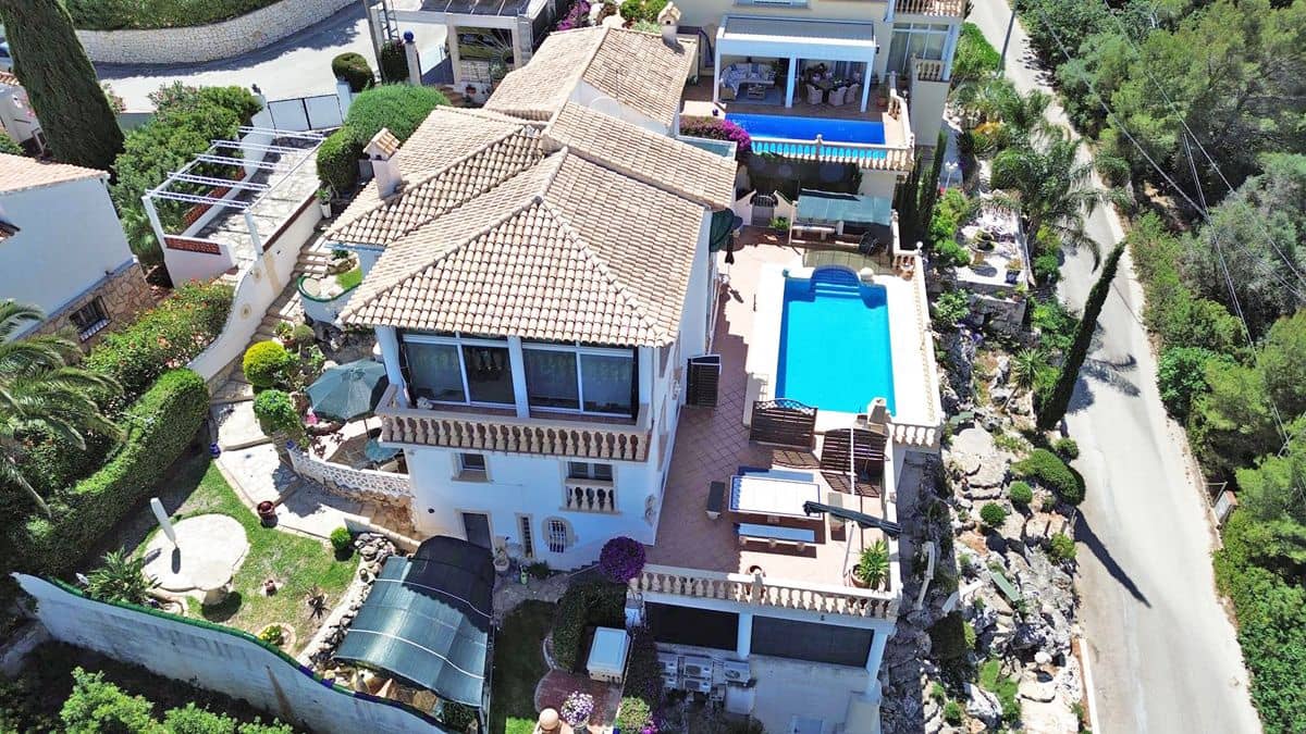 4 quarto Moradia para venda em Denia com piscina garagem - 565 000 € (Ref: 7641764)