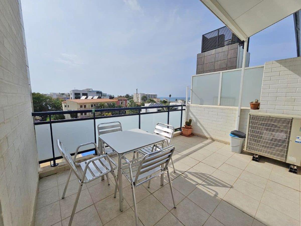 3 bedroom Penthouse for sale in Denia with pool garage - € 485,000 (Ref: 7658124)