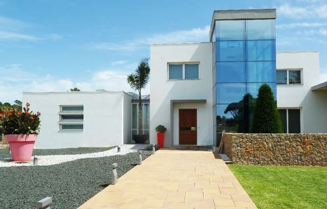 Chalet de 4 habitaciones en Dénia en venta con piscina garaje - 1.990.000 € (Ref: 7673969)