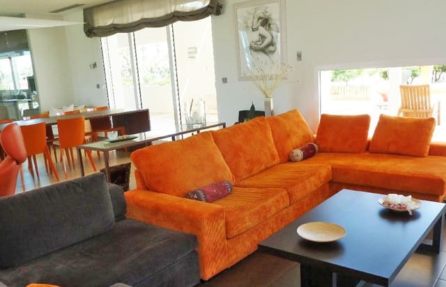 Chalet de 4 habitaciones en Dénia en venta con piscina garaje - 1.990.000 € (Ref: 7673969)