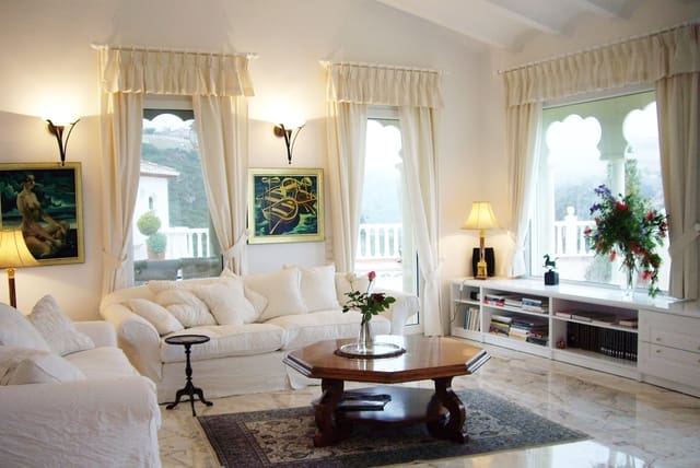 8 makuuhuone Huvila myytävänä paikassa El Montgó, Dénia mukana uima-altaan 
autotalli - 3 500 000 € (Ref: 7673970)