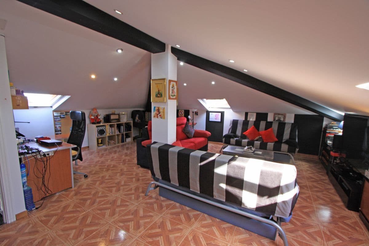 4 bedroom Villa for sale in Els Poblets with pool garage - € 850,000 (Ref: 7823003)