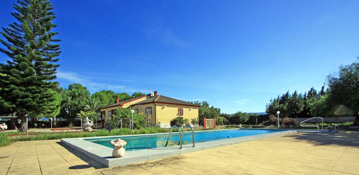 4 bedroom Villa for sale in Els Poblets with pool garage - € 850,000 (Ref: 7823003)