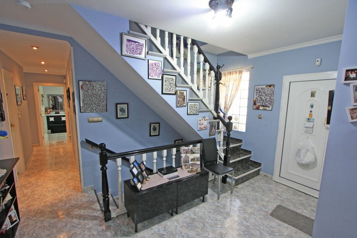 4 bedroom Villa for sale in Els Poblets with pool garage - € 850,000 (Ref: 7823003)