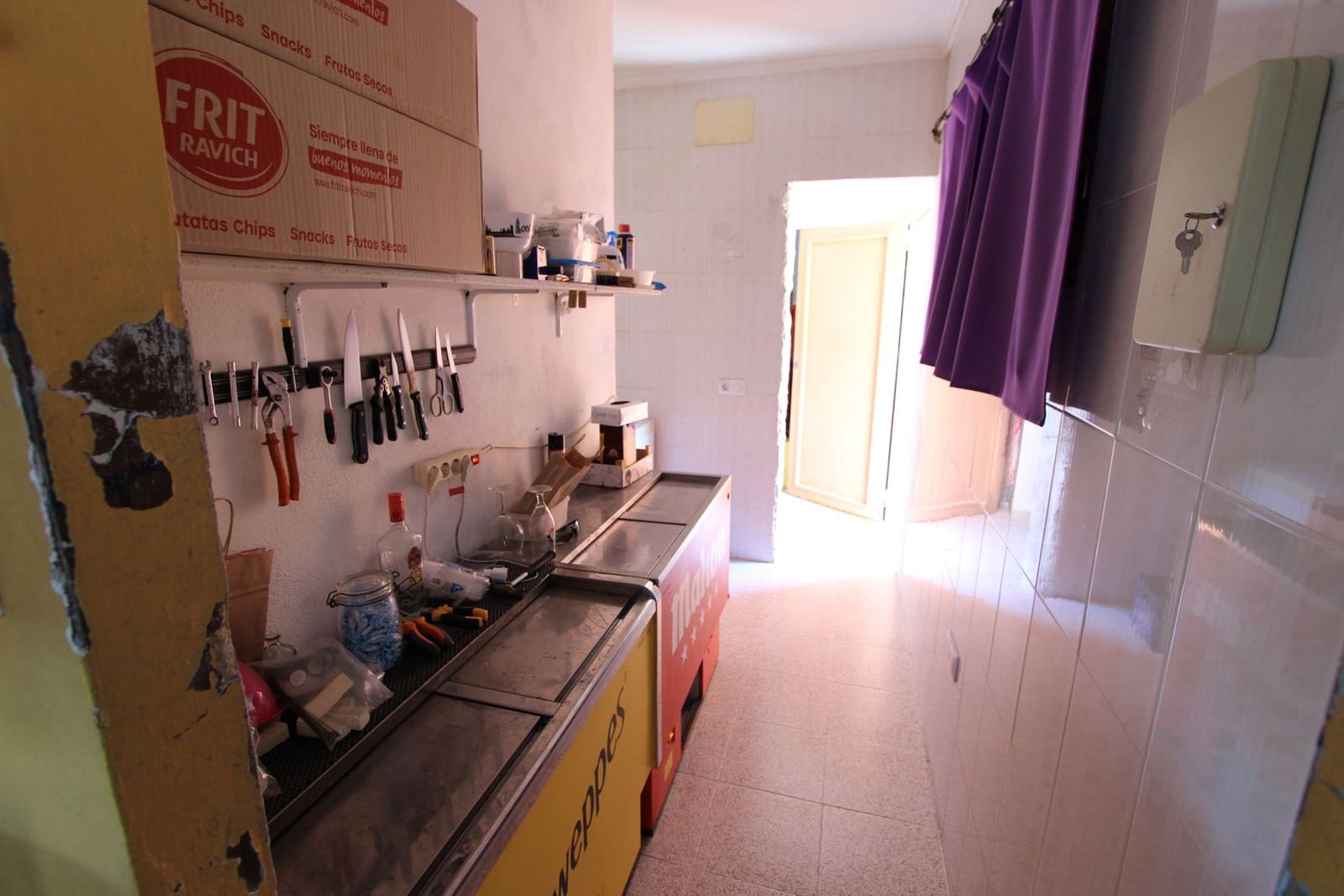Comercial para venda em Orba com garagem - 350 000 € (Ref: 7977784)
