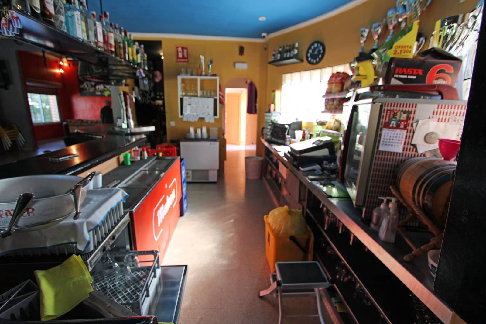 Comercial para venda em Orba com garagem - 350 000 € (Ref: 7977784)