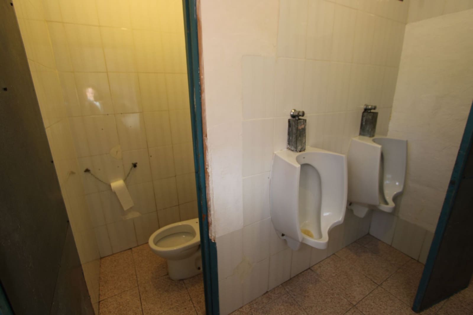 Comercial para venda em Orba com garagem - 350 000 € (Ref: 7977784)