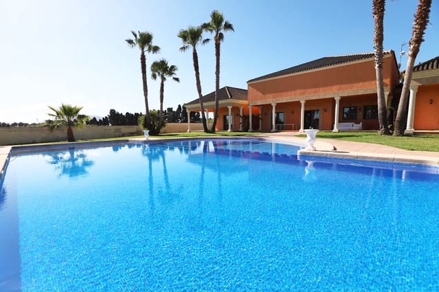 5 quarto Moradia para venda em Dénia com piscina garagem - 1 895 000 € (Ref: 812338)