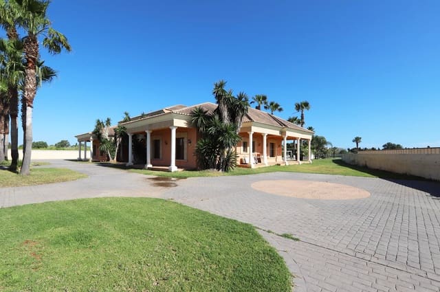 5 quarto Moradia para venda em Dénia com piscina garagem - 1 895 000 € (Ref: 812338)