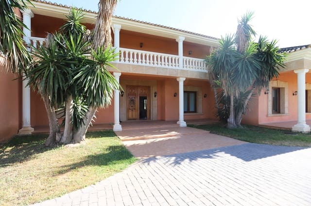 5 quarto Moradia para venda em Dénia com piscina garagem - 1 895 000 € (Ref: 812338)