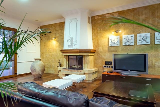 5 quarto Moradia para venda em Dénia com piscina garagem - 1 895 000 € (Ref: 812338)