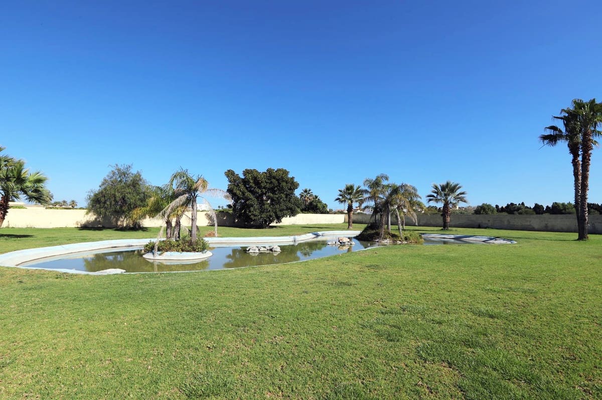 5 quarto Moradia para venda em Denia com piscina garagem - 1 895 000 € (Ref: 812338)