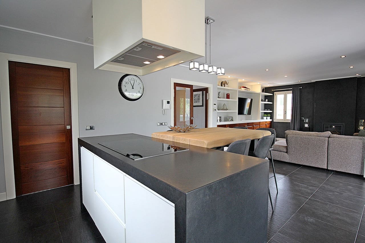 5 soveværelse Villa til salg i Monte Pego med swimmingpool garage - € 825.000 (Ref: 8125303)