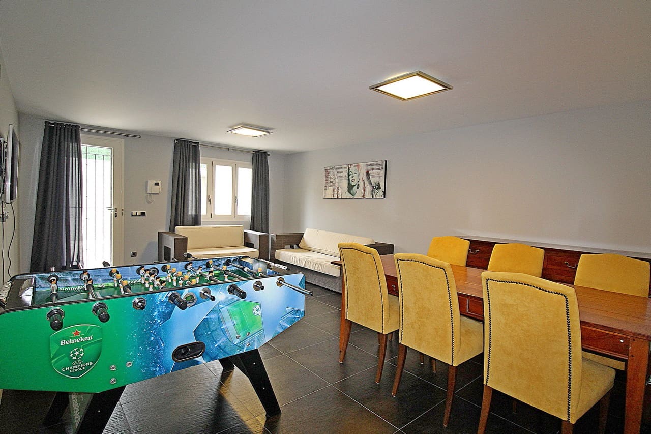 5 soveværelse Villa til salg i Monte Pego med swimmingpool garage - € 825.000 (Ref: 8125303)