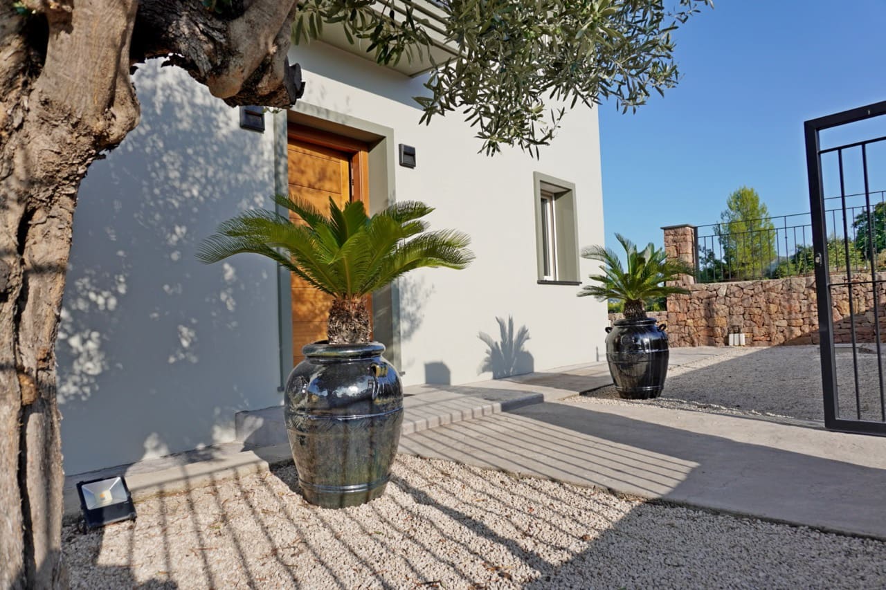 5 soveværelse Villa til salg i Monte Pego med swimmingpool garage - € 825.000 (Ref: 8125303)