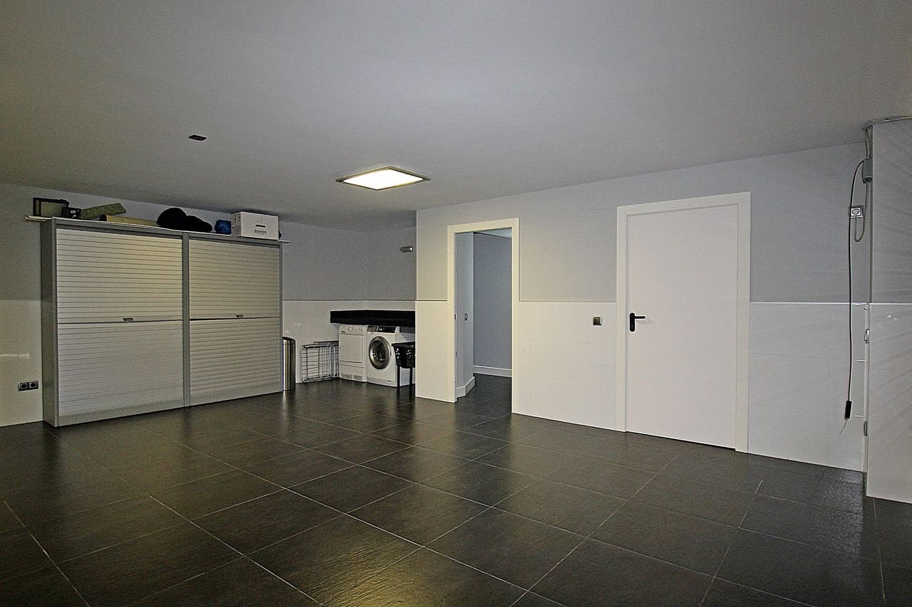 5 soveværelse Villa til salg i Monte Pego med swimmingpool garage - € 825.000 (Ref: 8125303)