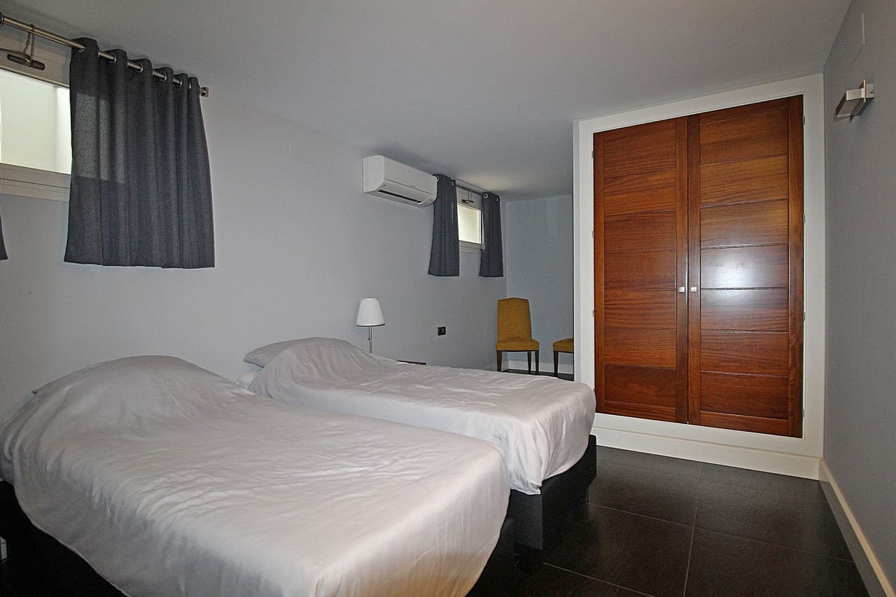 5 soveværelse Villa til salg i Monte Pego med swimmingpool garage - € 825.000 (Ref: 8125303)