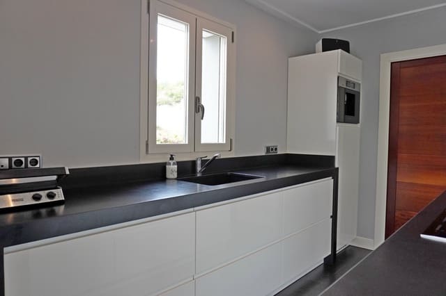 5 quarto Moradia para venda em Monte Pego, Pego com piscina garagem - 825 000 € (Ref: 8125303)