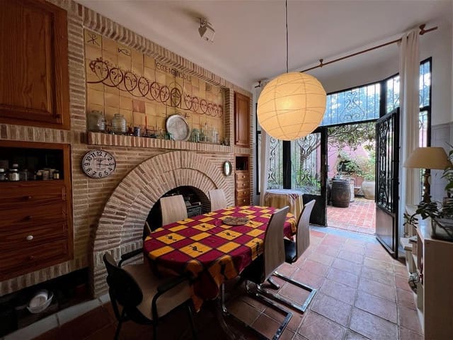 5 chambre Maison de Ville à vendre à Orba - 340 000 € (Ref: 8174043)