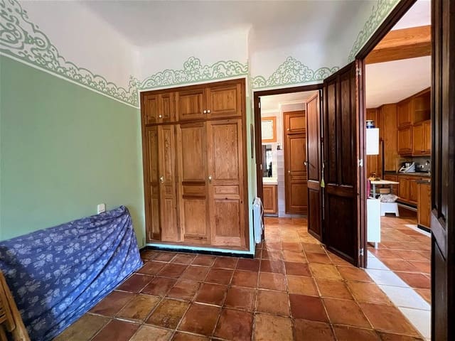 5 chambre Maison de Ville à vendre à Orba - 340 000 € (Ref: 8174043)