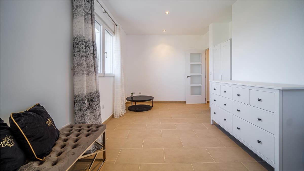 3 sypialnia Willa na sprzedaż w Denia z basenem garażem - 750 000 € (Ref: 8205233)