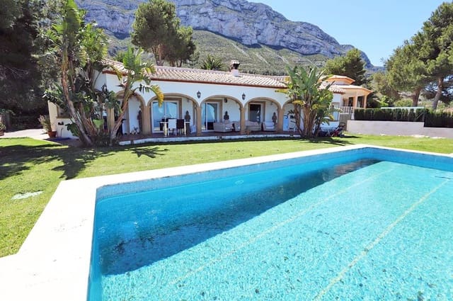 3 Zimmer Villa zu verkaufen in El Montgó, Dénia mit Pool Garage - 829.000 € (Ref: 8205240)