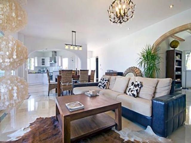 3 Zimmer Villa zu verkaufen in El Montgó, Dénia mit Pool Garage - 829.000 € (Ref: 8205240)