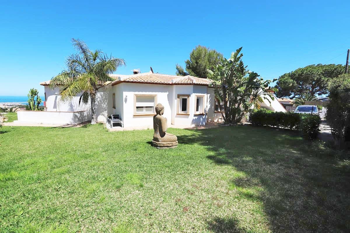 3 Zimmer Villa zu verkaufen in Denia mit Pool Garage - 829.000 € (Ref: 8205240)