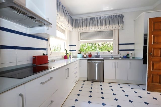 7 quarto Moradia para venda em Dénia - 1 600 000 € (Ref: 8205247)