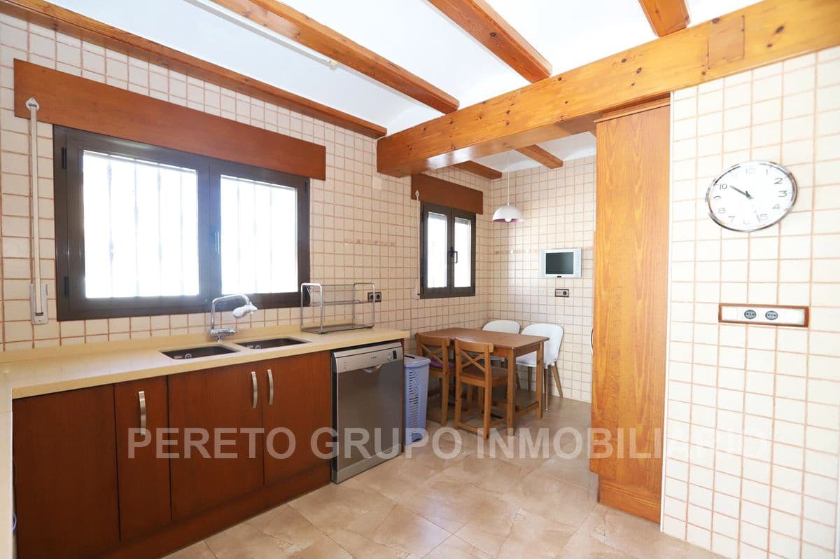 Chalet de 4 habitaciones en Dénia en venta con piscina garaje - 699.000 € (Ref: 8287909)