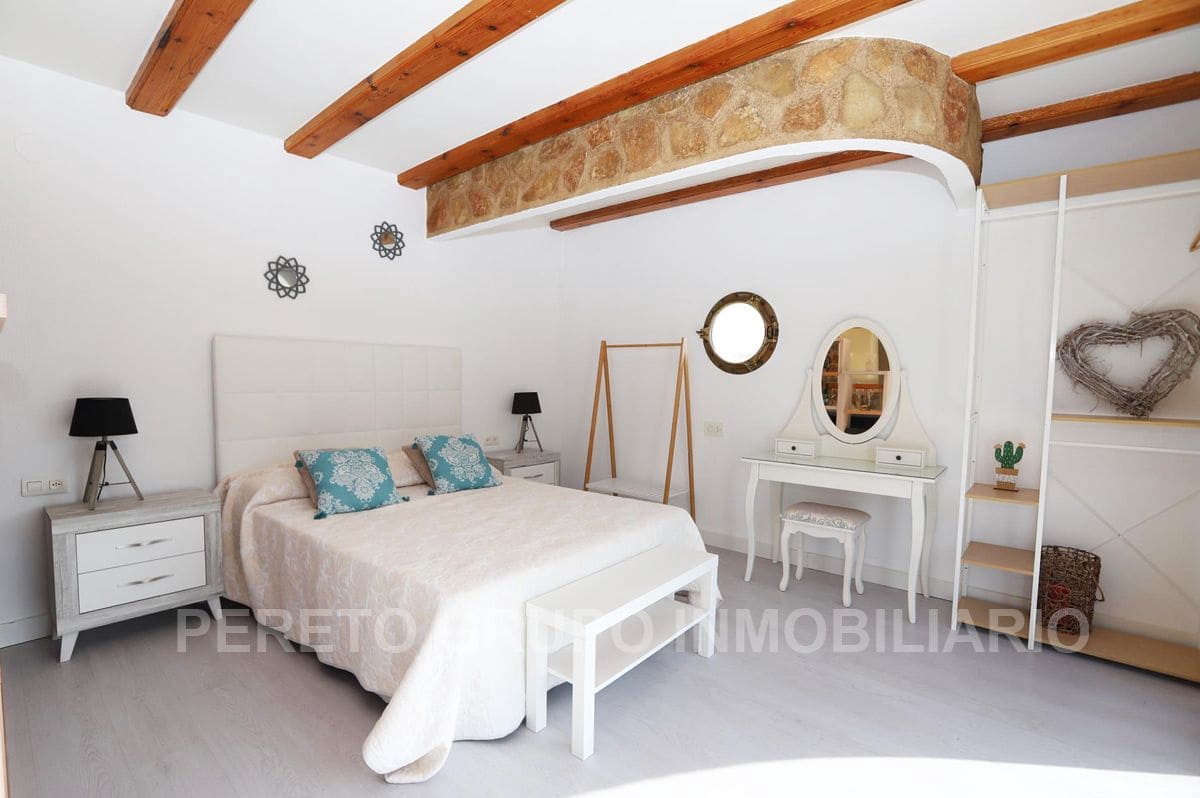 Chalet de 4 habitaciones en Dénia en venta con piscina garaje - 699.000 € (Ref: 8287909)