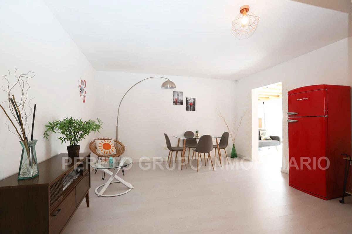 Chalet de 4 habitaciones en Dénia en venta con piscina garaje - 699.000 € (Ref: 8287909)