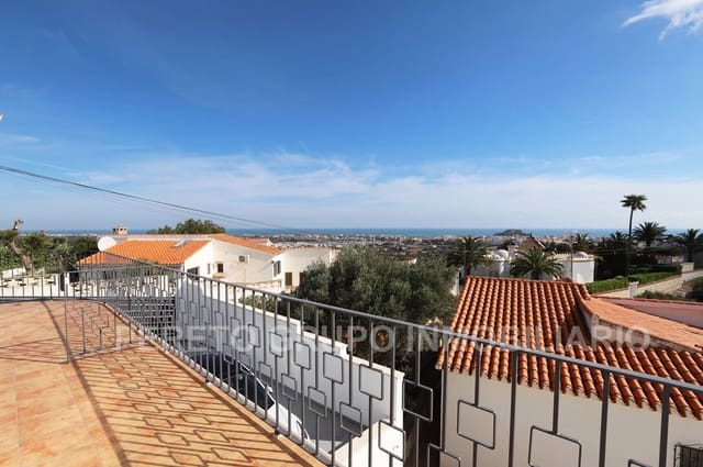 4 bedroom Villa for sale in El Montgó, Dénia with pool garage - € 699,000 (Ref: 8287909)