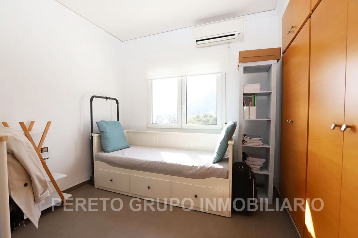 Chalet de 4 habitaciones en Dénia en venta con piscina garaje - 699.000 € (Ref: 8287909)