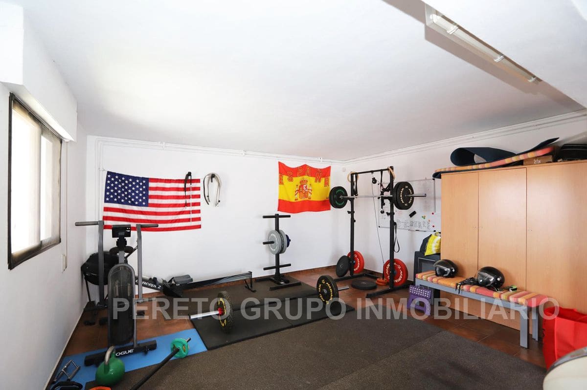 Chalet de 4 habitaciones en Dénia en venta con piscina garaje - 699.000 € (Ref: 8287909)