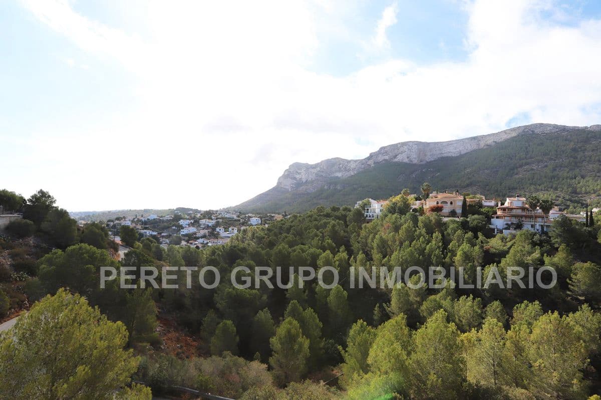 Chalet de 4 habitaciones en Dénia en venta con piscina garaje - 699.000 € (Ref: 8287909)