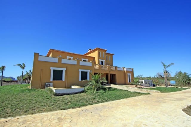 6 Zimmer Villa zu verkaufen in La Sella mit Garage - 875.000 € (Ref: 8287912)