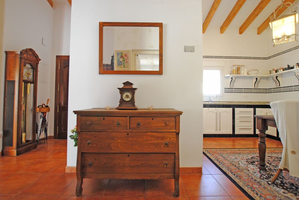 3 Zimmer Villa zu verkaufen in Orba mit Pool Garage - 580.000 € (Ref: 8364376)