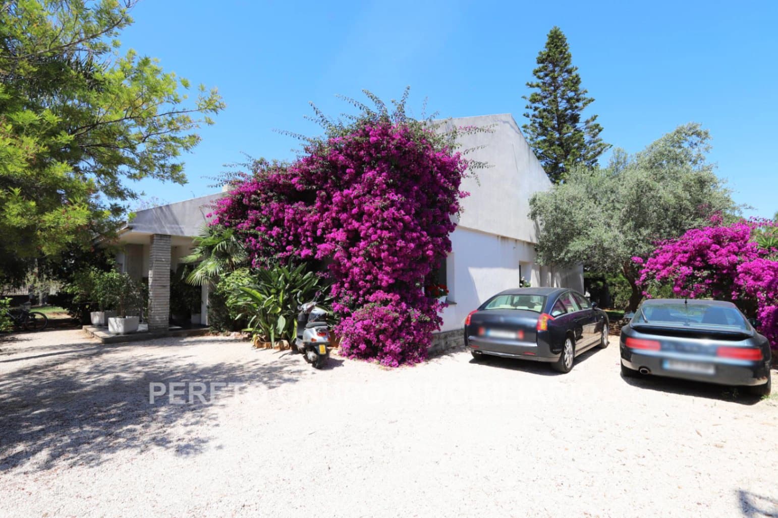 Chalet de 4 habitaciones en Dénia en venta con piscina garaje - 1.190.000 € (Ref: 8416732)