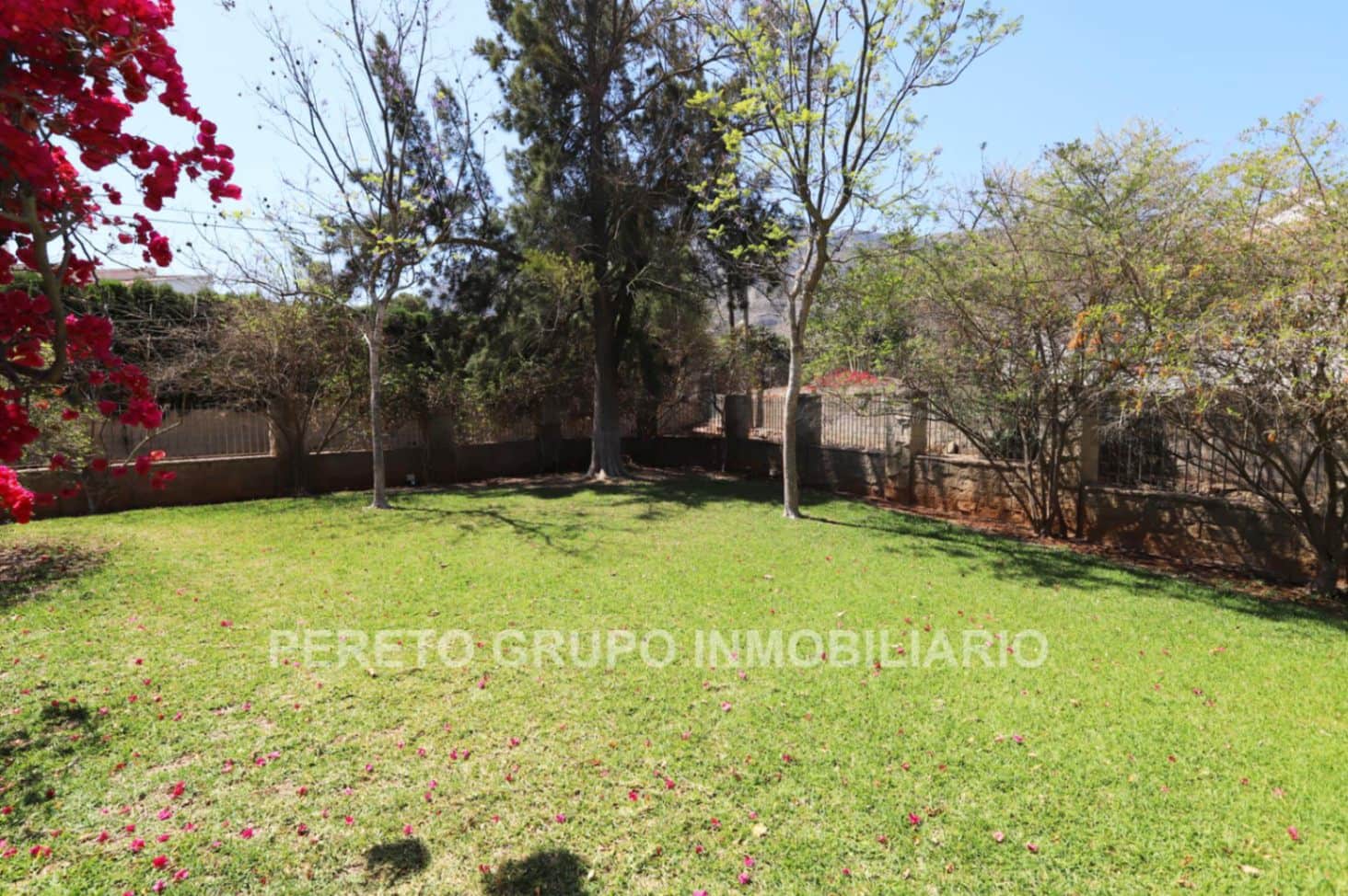 Chalet de 4 habitaciones en Dénia en venta con piscina garaje - 1.190.000 € (Ref: 8416732)