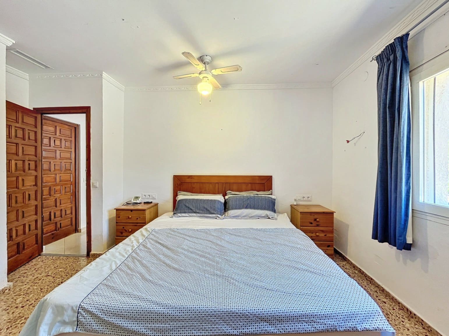 8 bedroom Villa for sale in Denia with pool garage - € 749,000 (Ref: 8494332)