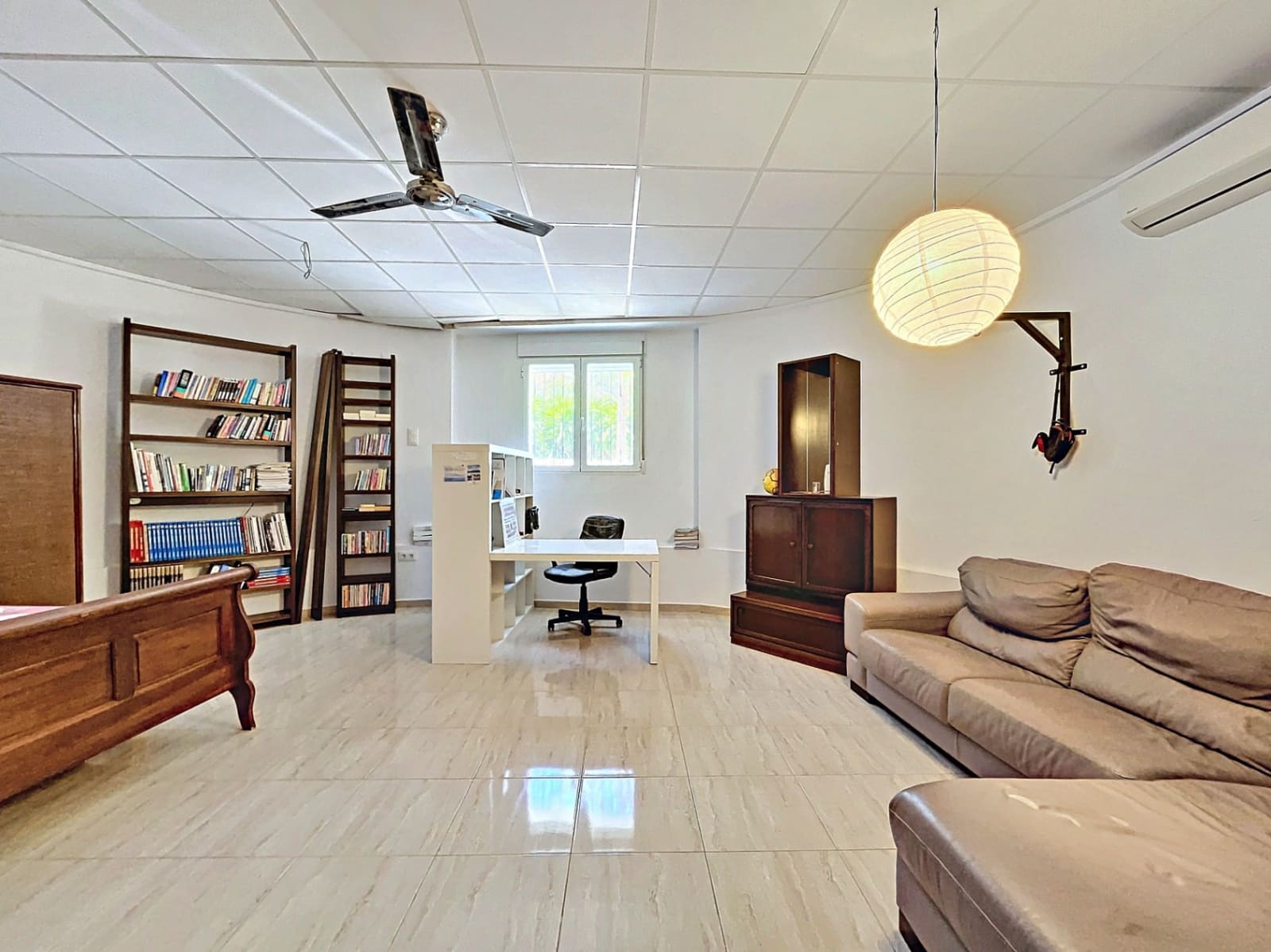 8 bedroom Villa for sale in Denia with pool garage - € 749,000 (Ref: 8494332)