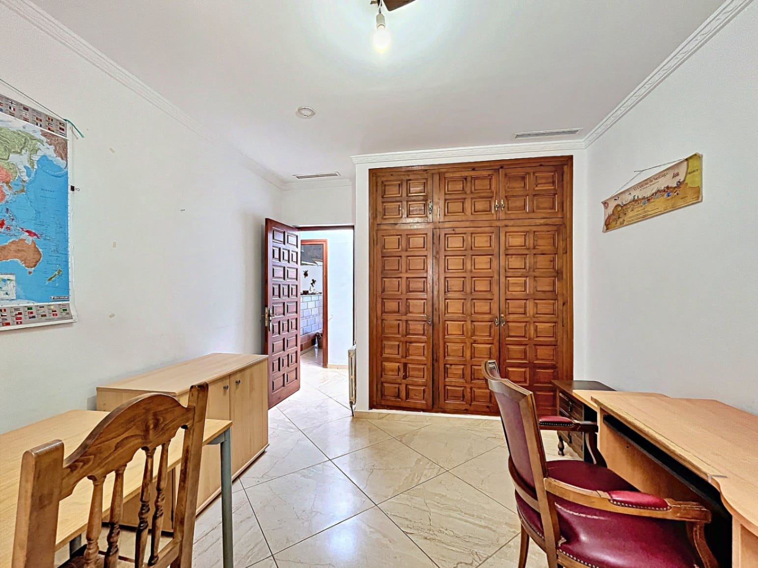 8 bedroom Villa for sale in Denia with pool garage - € 749,000 (Ref: 8494332)