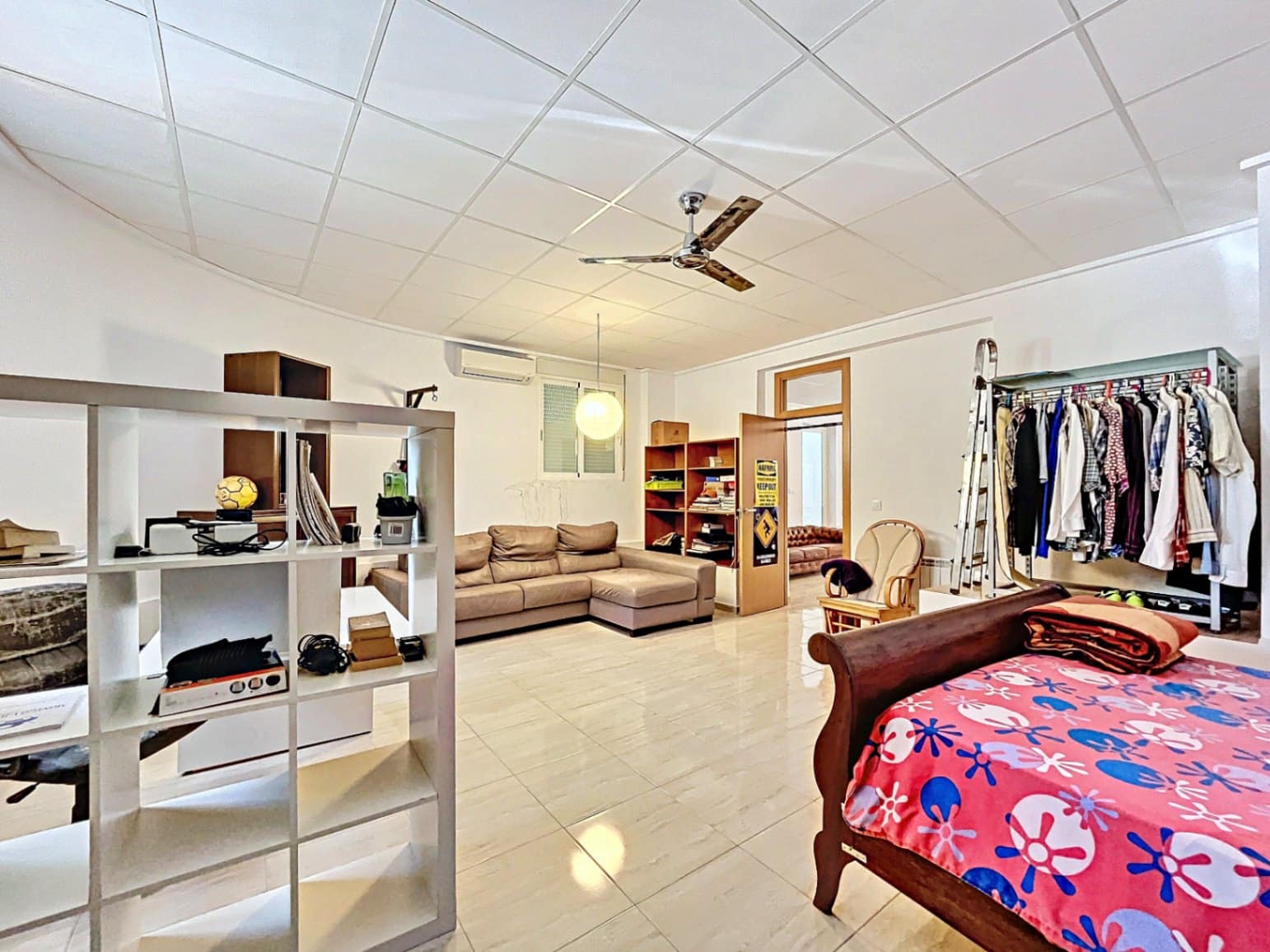 8 bedroom Villa for sale in Denia with pool garage - € 749,000 (Ref: 8494332)