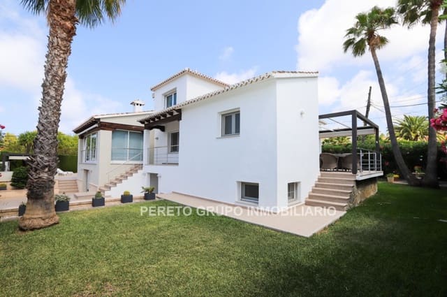 6 soverom Villa til salgs i El Montgó, Dénia med svømmebasseng garasje - € 795 000 (Ref: 8494333)