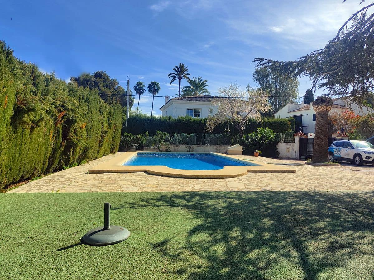 5 makuuhuone Huvila myytävänä paikassa Denia mukana uima-altaan 
autotalli - 1 285 000 € (Ref: 8494337)