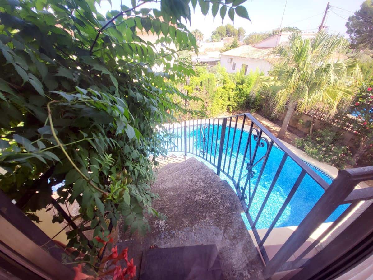 4 soveværelse Villa til salg i Denia med swimmingpool garage - € 700.000 (Ref: 8494348)